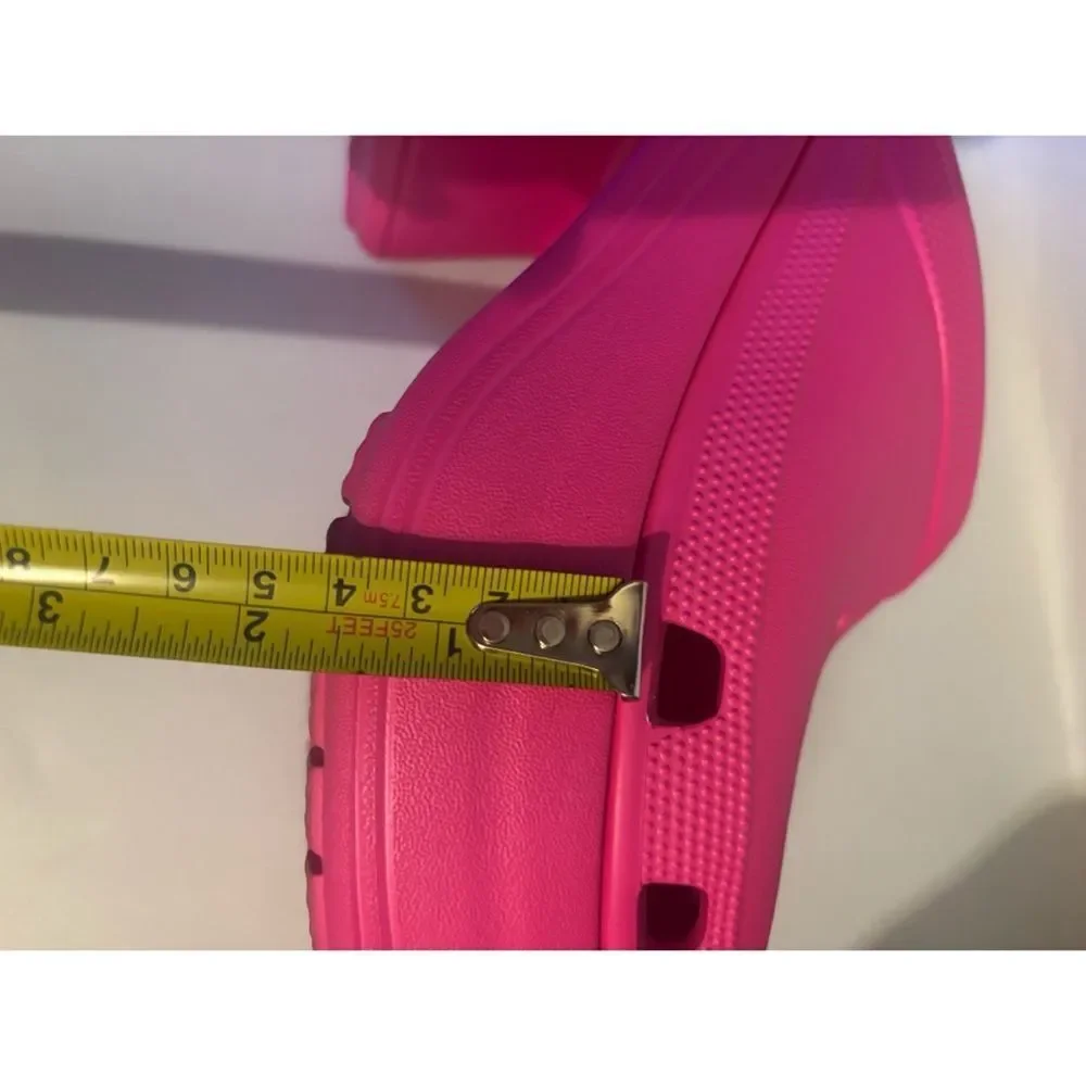 CROCS  Siren Platform Clog in Pink Size W10 / M8 ~ Like New